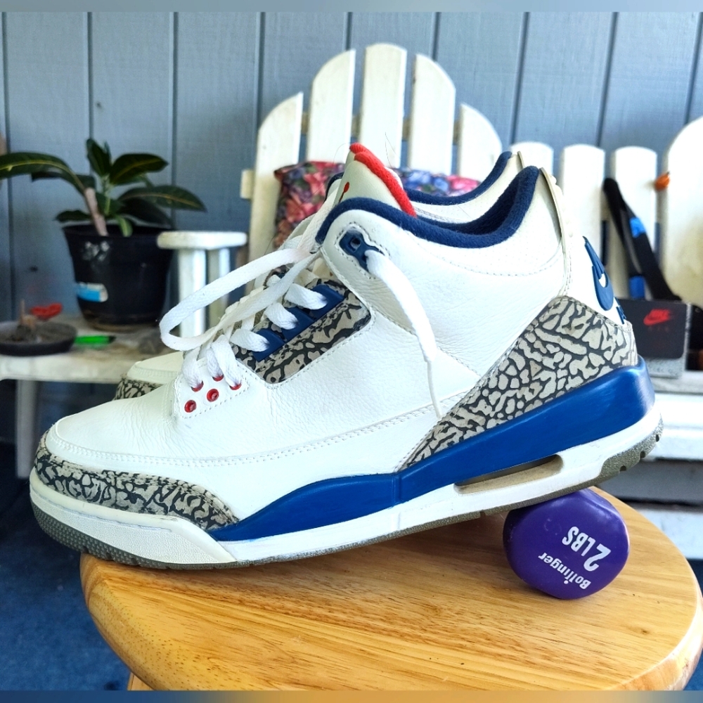 Jordan 3 true Blue